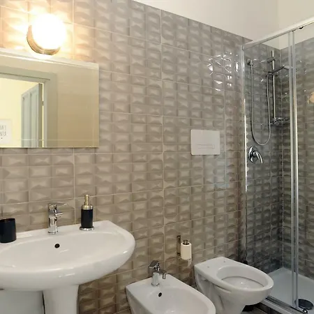 Bed and Breakfast Maison Σαλέρνο